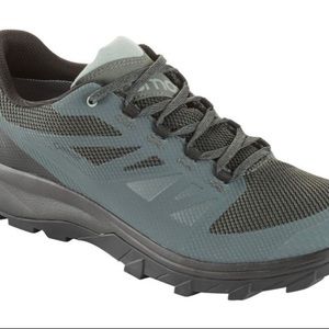 Size 9 Men's Salomon Outline Gore-Tex Hiking Shoes